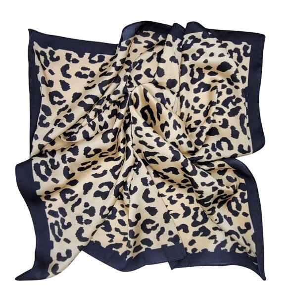 ✨Elegant Bandana Square Scarf Silky Satin Cheetah Print Leopard Head Neck New - Picture 3 of 4